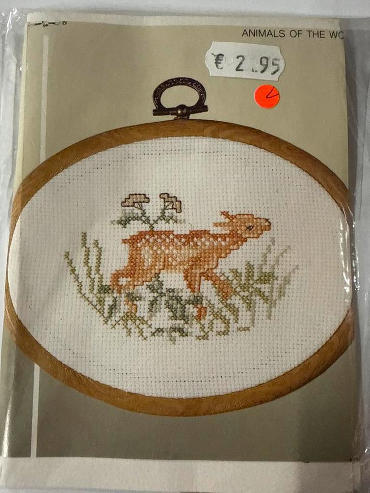 Vintage Borduurpakket - Dieren van de Wereld, Hobby en Vrije tijd, Borduren en Borduurmachines, Zo goed als nieuw, Borduurpakket