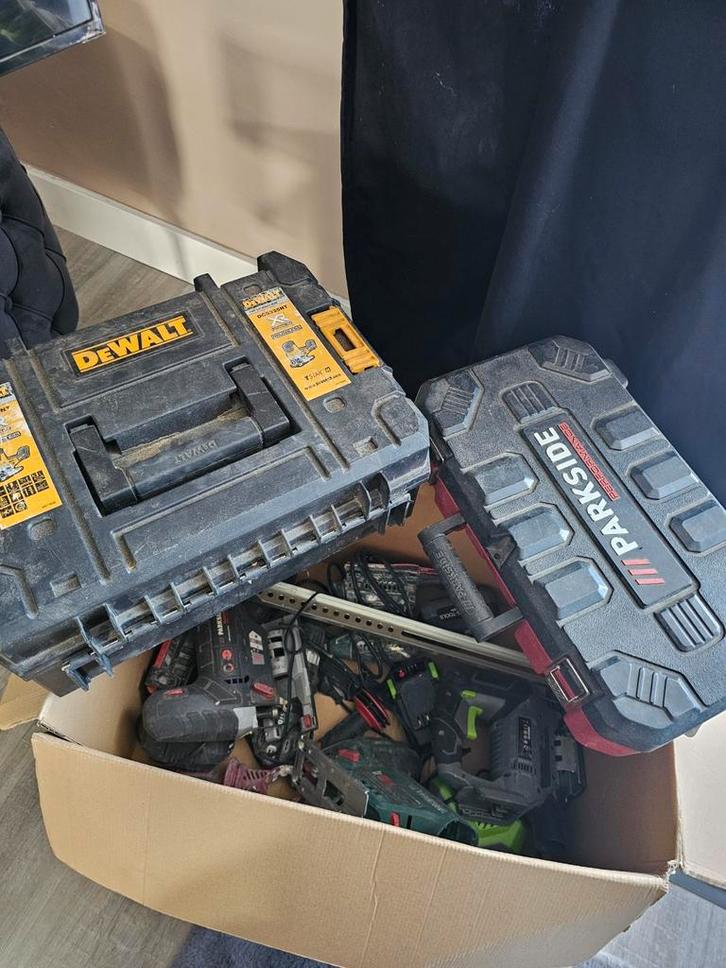 Dewalt dcs335 parkside 2x decoupeerzaag luxe tools decoupeer, Doe-het-zelf en Verbouw, Gereedschap | Overige machines, Zo goed als nieuw