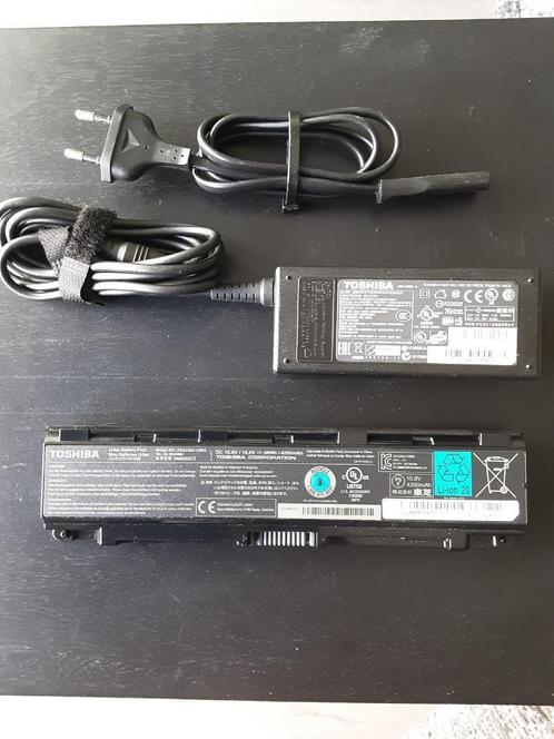 TOSHIBA adapter en LI-ion 20, Computers en Software, Accu's en Batterijen, Gebruikt, Ophalen of Verzenden