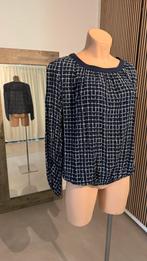 Elegante blauwe blouse met ruitjes - Maat M, Kleding | Dames, Ophalen of Verzenden, Zo goed als nieuw, Maat 38/40 (M), Blauw