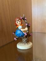 Hummel beeldje 141 3/0 Apple tree girl, Ophalen of Verzenden, Zo goed als nieuw, Hummel