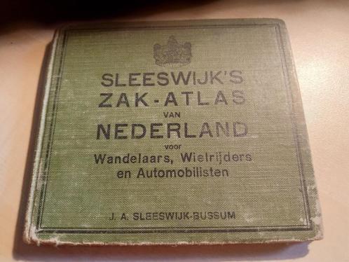 1923 Sleeswijk's zak-atlas van Nederland, Boeken, Atlassen en Landkaarten, Gelezen, Wereld, 1800 tot 2000, Ophalen of Verzenden