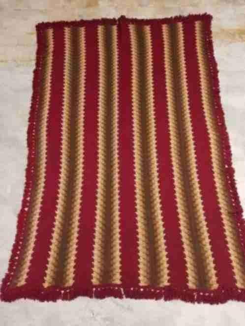 Handgehaakt woonkleed bordeaux bruin - franjes 205/138, Gebruikt, Etten-Leur, DJT@dejuistetoon.eu, Ophalen of Verzenden