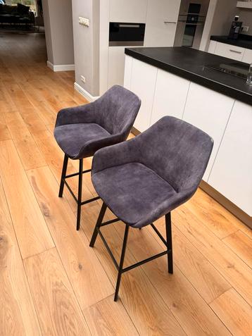 2 Draaibare Velvet Bar Krukken - Stijlvol en Comfortabel beschikbaar voor biedingen