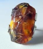 Uit inboedel: Royale zilveren ring met grote barnsteen, incl, 18 tot 19, Verzenden, Zo goed als nieuw, Dame