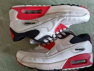 Nike Air Max 39 - Wit/Rood/Zwart beschikbaar voor biedingen