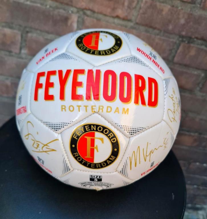 Feyenoord bal kampioensjaar 2016 / 2017 nooit gebruikt mooi, Verzamelen, Sportartikelen en Voetbal, Zo goed als nieuw, Overige typen