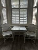 Brocante Set: Tafeltje & 2 Rieten Armstoelen, Antiek en Kunst, Antiek | Meubels | Stoelen en Banken, Ophalen