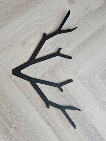 Gepoedercoat herten gewei om op een wand te hangen beschikbaar voor biedingen