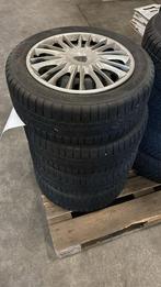 Banden en stalen velg met wieldop Lancia Ypsilon, Auto-onderdelen, Banden en Velgen, Ophalen, Gebruikt, 15 inch, Winterbanden