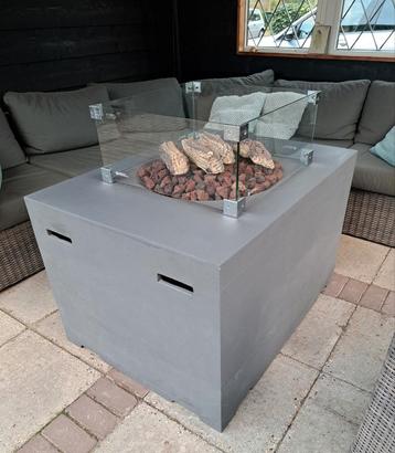 Happy Cocooning vuurtafel 108 cm lang 80 cm breed  68 cm h  beschikbaar voor biedingen