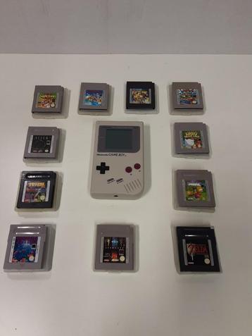 GAMEBOY NINTENDO met 11 games beschikbaar voor biedingen