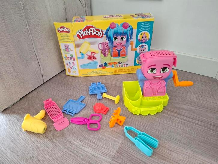 Play doh klei kapper / haarsalon, Kinderen en Baby's, Speelgoed | Educatief en Creatief, Zo goed als nieuw, Knutselen, Ophalen of Verzenden