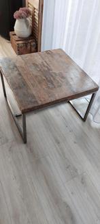 Stoere en sobere salontafel, Huis en Inrichting, Tafels | Salontafels, Ophalen, 50 tot 100 cm, Vierkant, 50 tot 100 cm