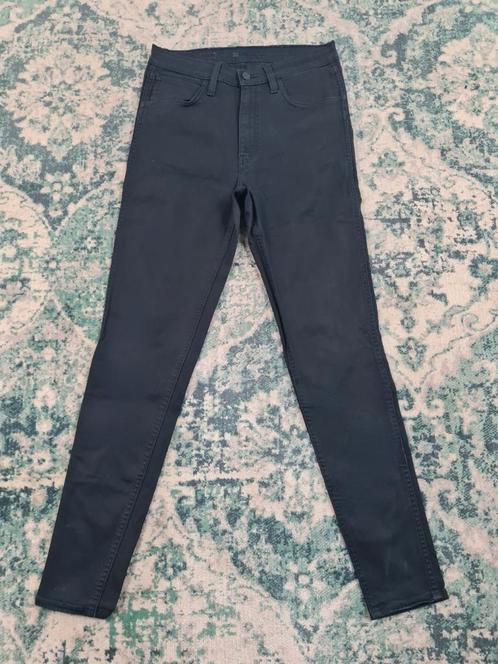 Levi's skinny fit W30 L30 WMN stretch Tulsi3030 Zwart, Kleding | Dames, Spijkerbroeken en Jeans, Zo goed als nieuw, W30 - W32 (confectie 38/40)