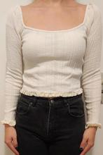 Top met lange mouwen, kleur creme, merk mng, Maat 38/40 (M), MNG, Ophalen of Verzenden, Zo goed als nieuw