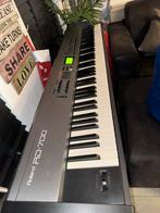 Roland RD-700 Stage Piano - Topstaat!, Gebruikt, 88 toetsen, Roland, Ophalen of Verzenden