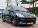 Peugeot 1007 Gentry 1.4 * HANDIGE SCHUIFDEUREN + NWE APK ! *, Voorwielaandrijving, Electronic Stability Program (ESP), Stof, Zwart