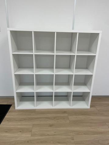 Witte Ikea Kallax-kast (16-vaks) beschikbaar voor biedingen