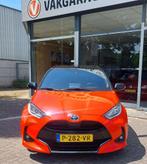 Toyota Yaris 1.5 Hybrid Launch Edition JBL Bi-Tone Apple car, 450 kg, Gebruikt, Euro 6, 23 km/l