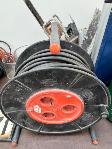 Kabelhaspel 25(?)m beschikbaar voor biedingen