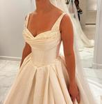 Milla nova Alaia trouwjurk, Kleding | Dames, Ophalen of Verzenden, Nieuw, Wit, Trouwjurk