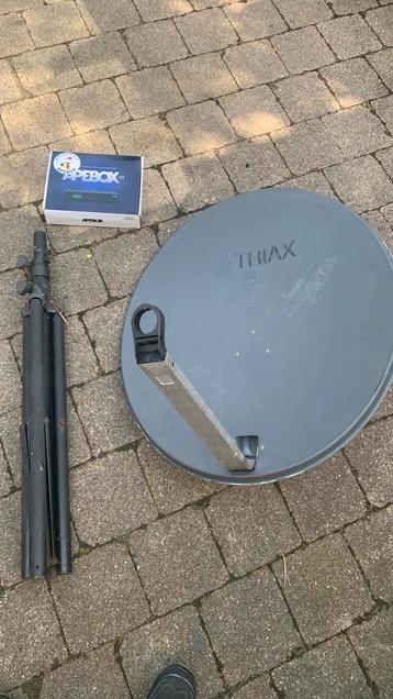 Satelliet-schotel spullen beschikbaar voor biedingen
