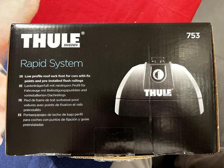 Dakdrager Thule 753 + Kit 4023 + stangenset, Auto diversen, Dakdragers, Zo goed als nieuw, Ophalen
