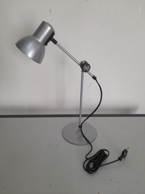 Vintage Massive Veneta Lumi bureaulampje, Huis en Inrichting, Lampen | Tafellampen, Gebruikt, 50 tot 75 cm, Kunststof, Metaal