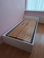 Eenpersoonsbed met lichte beschadiging, Ophalen, Gebruikt, 90 cm, Eenpersoons
