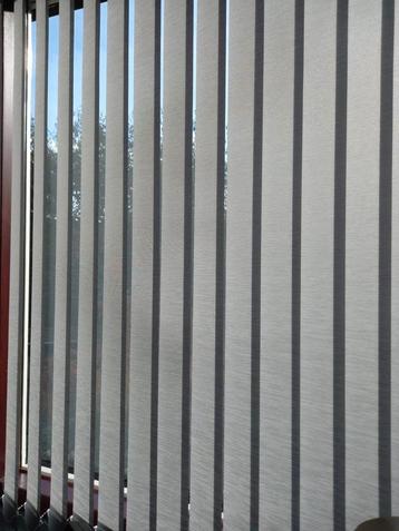 Nieuwe lamellen in verpakking beschikbaar voor biedingen