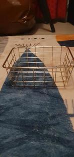 Gouden mandje, Ophalen