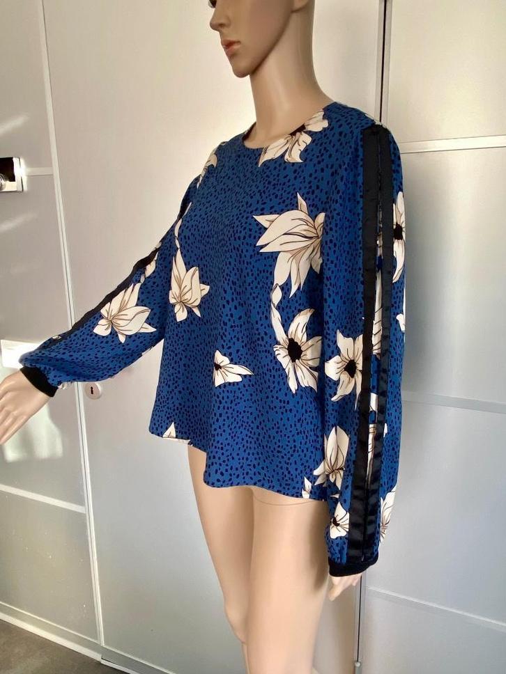 J92 Only maat 36=S blouse top blauw/beige/wit/zwart, Kleding | Dames, Blouses en Tunieken, Zo goed als nieuw, Maat 36 (S), Blauw
