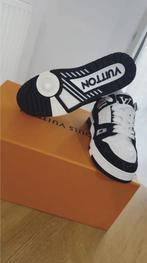 Louis Vuitton Sneakers, Zwart, Ophalen of Verzenden, Louis Vuitton, Sneakers of Gympen