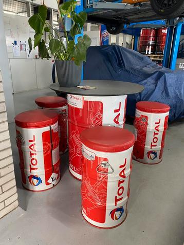 Statafel bartafel zitje krukken tuinset barset beschikbaar voor biedingen