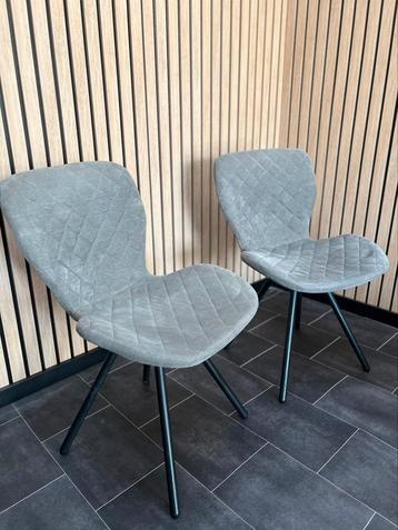 Set van 4 eetkamerstoelen – Suède look – Saliegroen