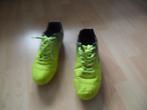 VOETBALSCHOENEN VOOR KUNSTGRAS MAAT 42 -43 NIEUW, Maat XS of kleiner, Schoenen, Nieuw, Ophalen of Verzenden