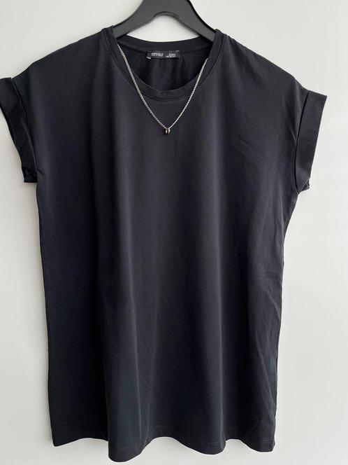 Zara zwart shirt met kettinkje maat M, Kleding | Dames, Tops, Gedragen, Maat 38/40 (M), Zwart, Korte mouw, Ophalen of Verzenden