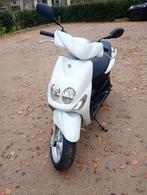 Gewoon nieuwe Yamaha, Fietsen en Brommers, Scooters | Yamaha, Ophalen, Maximaal 45 km/u, Zo goed als nieuw, Benzine