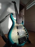 6 snarige bas + GRATIS koffer, riem, snarenset, fretwrap, Muziek en Instrumenten, Snaarinstrumenten | Gitaren | Bas, Ophalen, Zo goed als nieuw