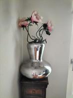 Zilverkleurige Bob vaas met kunstbloemen, Huis en Inrichting, Woonaccessoires | Zuilen en Pilaren, Ophalen of Verzenden, Zo goed als nieuw