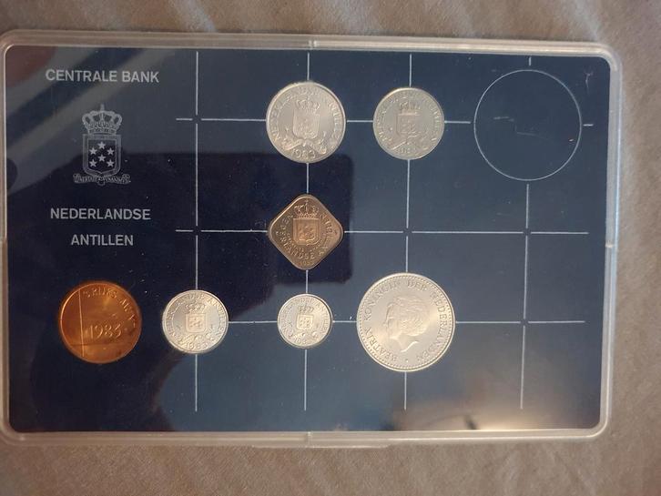 Nederlandse Antillen Muntset 1983, Postzegels en Munten, Postzegels | Nederlandse Antillen en Aruba, Gestempeld, Ophalen of Verzenden