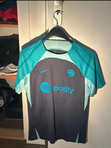 Barcelona Training Shirt 23/24 - Maat M beschikbaar voor biedingen
