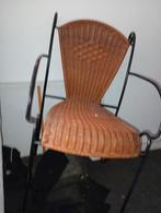 Stevige rieten stoelen 4 stuks met gietijzer frame, Huis en Inrichting, Stoelen, Ophalen, Gebruikt, Bruin, Twee