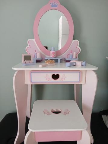 Houten Make-up Tafel met Stoeltje & Accessoires beschikbaar voor biedingen