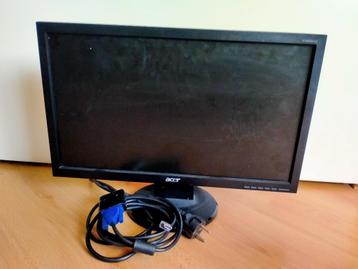 Acer 48cm Monitor + HDMI Converter beschikbaar voor biedingen