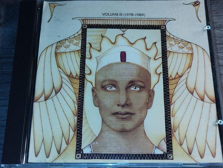 Earth Wind & Fire - Volume III [1978-1989], Cd's en Dvd's, Cd's | R&B en Soul, Zo goed als nieuw, 1960 tot 1980, Ophalen of Verzenden