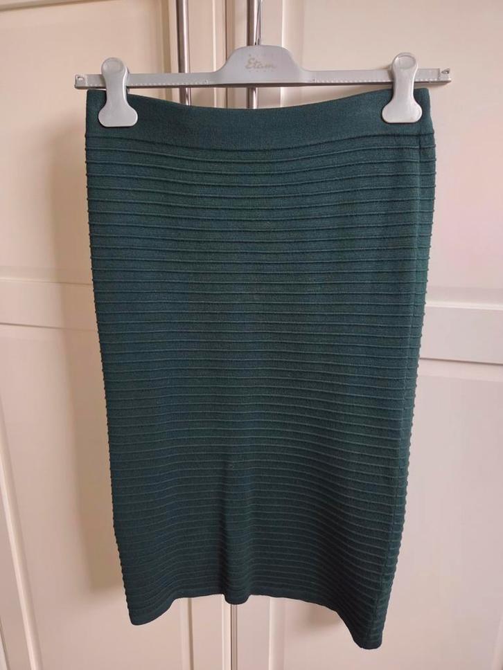 Groene HEMA rok - maat M, Kleding | Dames, Rokken, Zo goed als nieuw, Maat 38/40 (M), Groen, Onder de knie, Ophalen of Verzenden