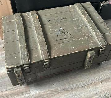 Stoere leger kist voor opbergen en decoratie beschikbaar voor biedingen
