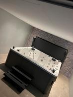 Jacuzzi 6 persoons . Zeer netjes bij gehouden ., Ophalen of Verzenden